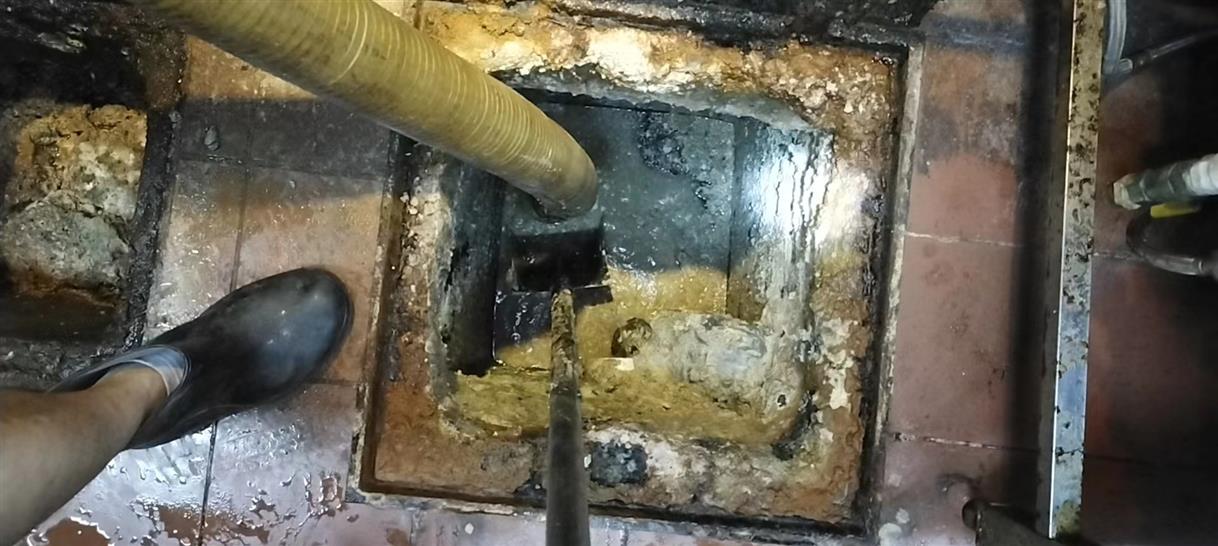 钟祥污水池清理一般都有毒气，怎么预防中毒呢？